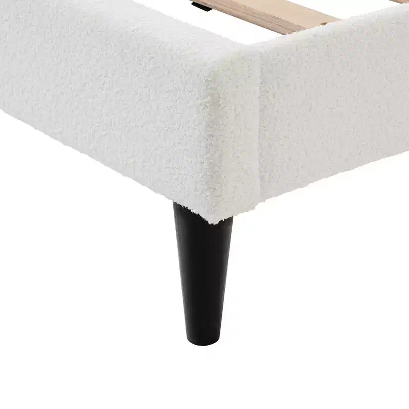 Cadre de lit crème blanc avec tête de lit pétale et lumière d'ambiance