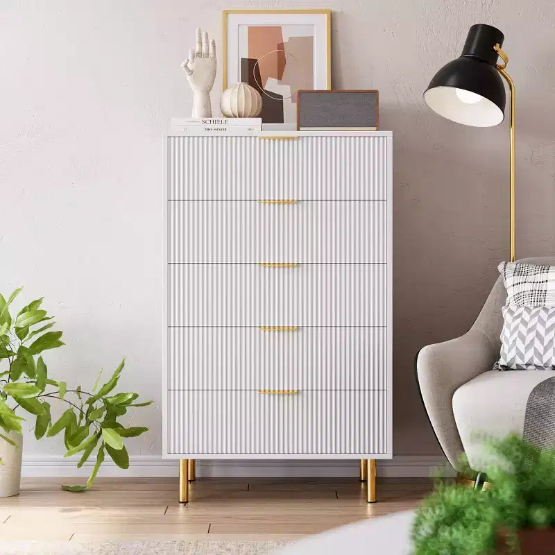 Coffre de rangement moderne avec poignées dorées